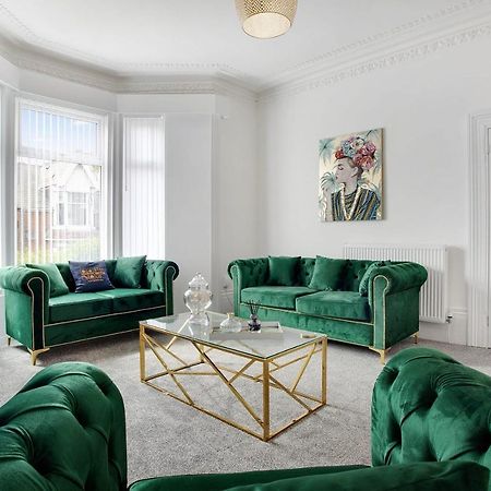 Stunning 4-Bedroom, 2 Bathrooms In Sunderland Sunderland  Esterno foto