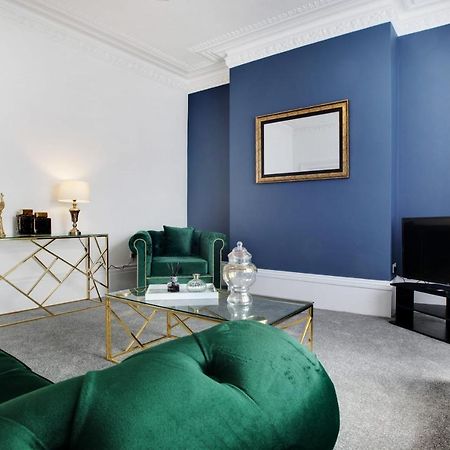 Stunning 4-Bedroom, 2 Bathrooms In Sunderland Sunderland  Esterno foto