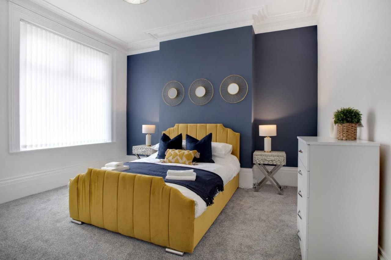 Stunning 4-Bedroom, 2 Bathrooms In Sunderland Sunderland  Esterno foto